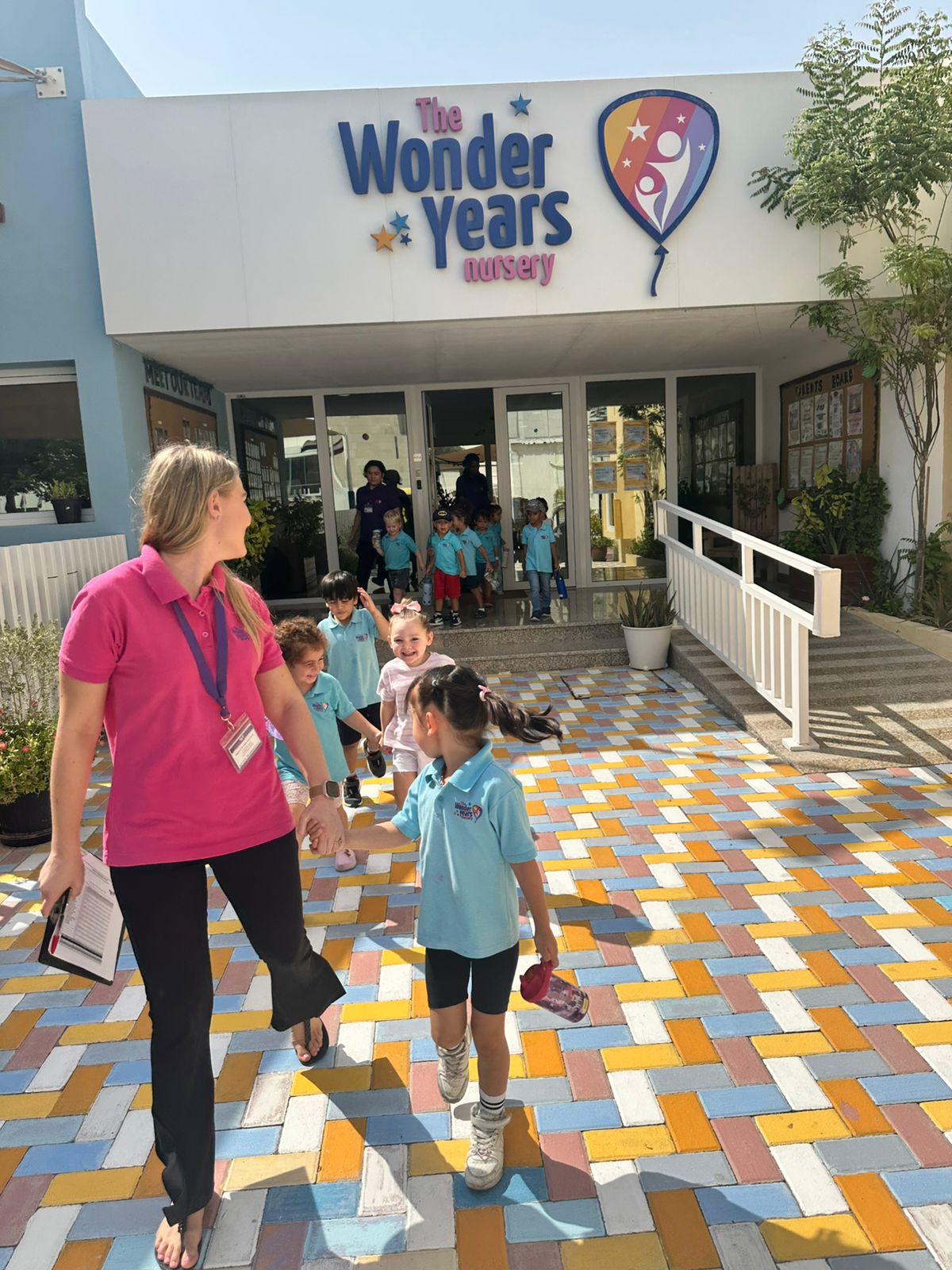 img-4 The Wonder Years Nursery students departing for school visit to South View School Dubai for FS1 transition day event